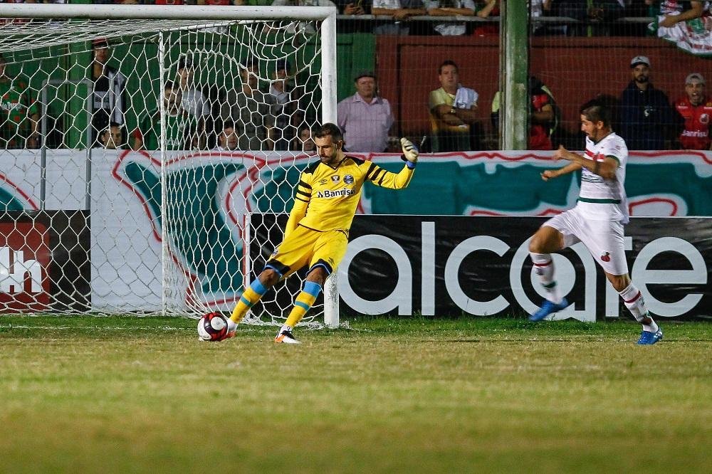 Grassi lamenta falha no gol do S&atilde;o Paulo de Rio Grande