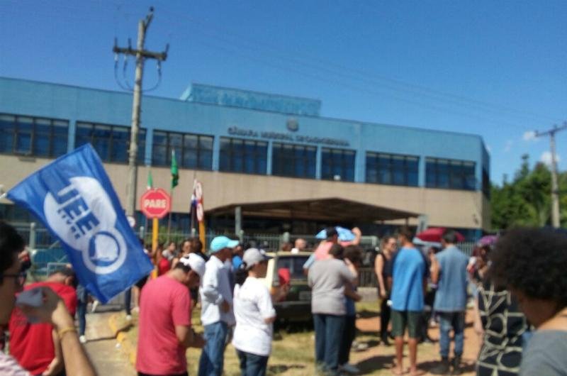 CUT relata sete feridos e tr&ecirc;s presos em a&ccedil;&atilde;o da BM contra sindicalistas em Cachoeirinha