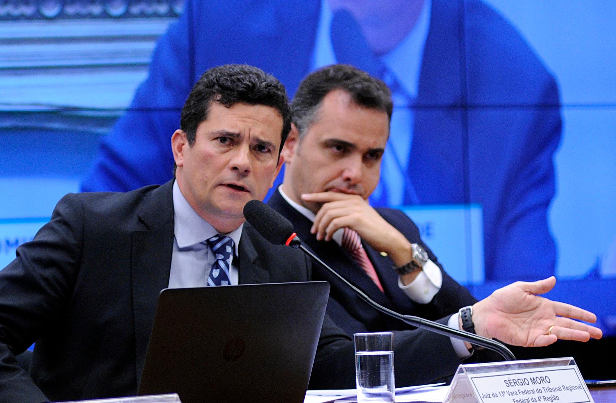Moro ainda n&atilde;o respondeu &agrave;s perguntas