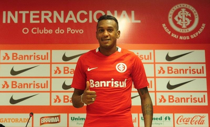 Eden&iacute;lson depende de inscri&ccedil;&atilde;o na FGF para poder enfrentar o Cruzeiro