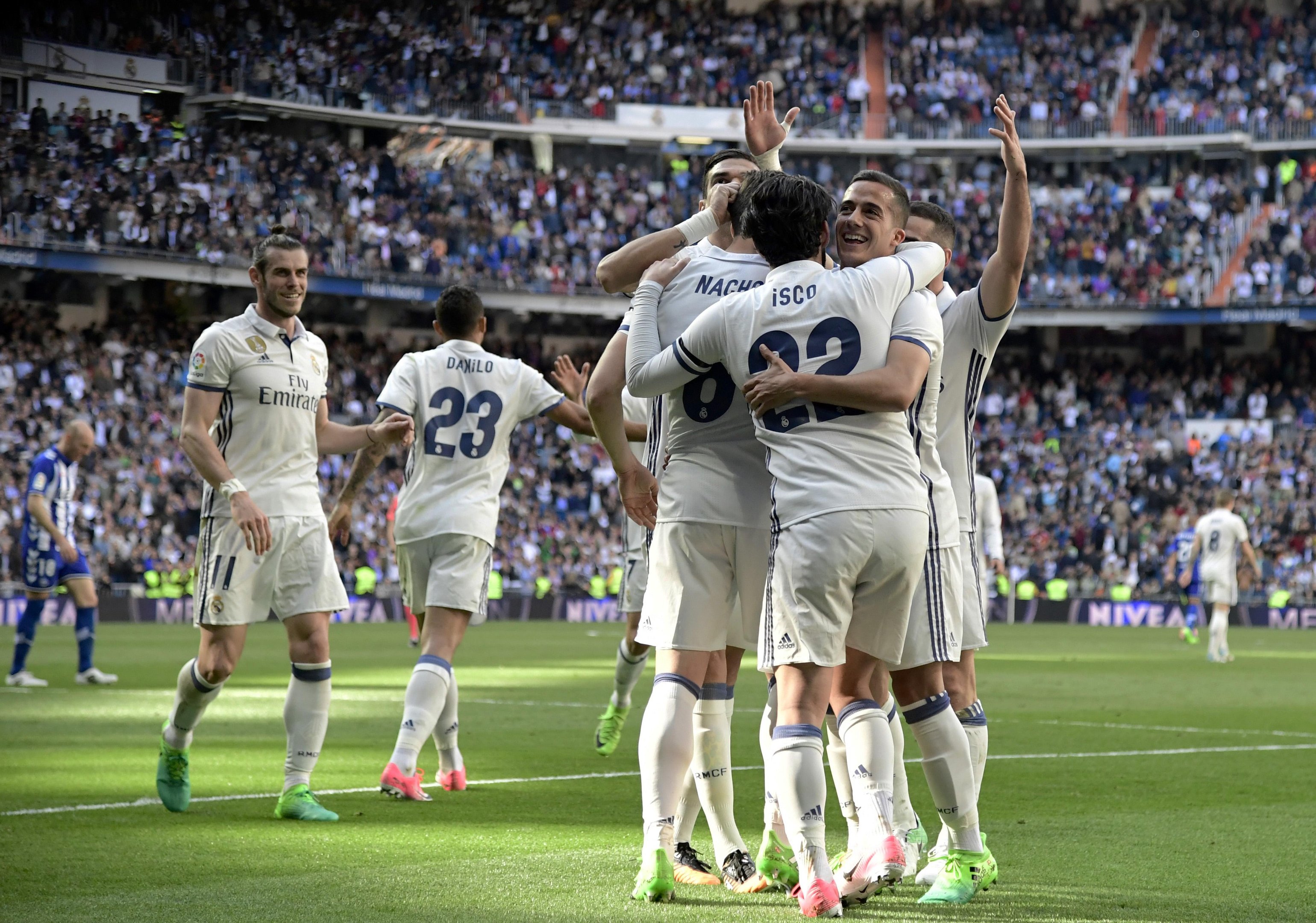 Real Madrid goleia o Alav&eacute;s e segue firme na lideran&ccedil;a do Espanhol