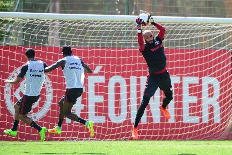 Danilo Fernandes disse que trabalha pensando em disputar a S&eacute;rie B