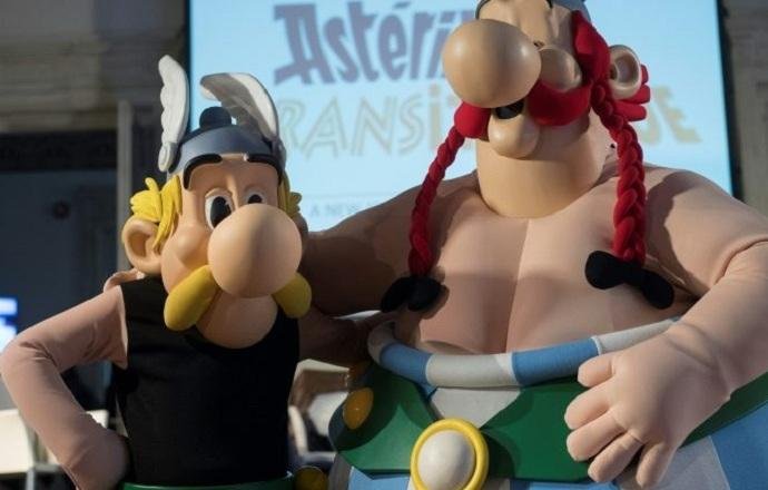 Ast&eacute;rix e Ob&eacute;lix protagonizam nova aventura com os "it&aacute;licos"