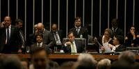 Presidente da Câmara Rodrigo Maia adiou votação do texto