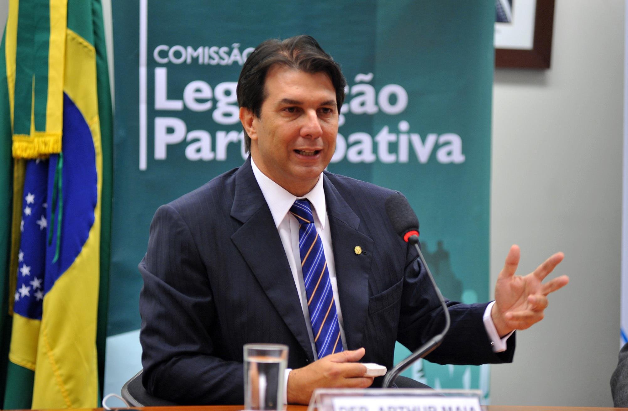 Arthur Maia afirmou que ajustes n&atilde;o comprometer&atilde;o  "espinha dorsal" da reforma 