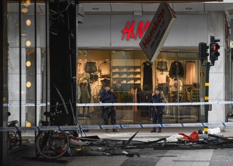 Artefato suspeito &eacute; encontrado em caminh&atilde;o de atentado na Su&eacute;cia
