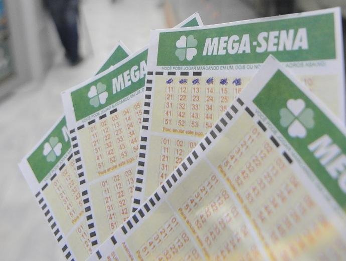 Mega-Sena acumula e pr&ecirc;mio acumula em R$ 59 milh&otilde;es