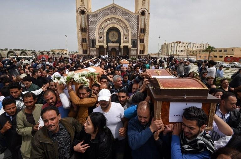 Atentados contra duas igrejas coptas que deixaram 45 mortos