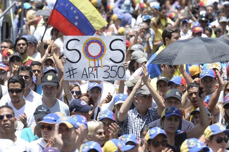 Manifesta&ccedil;&otilde;es nos &uacute;ltimos dias levaram multid&otilde;es as ruas