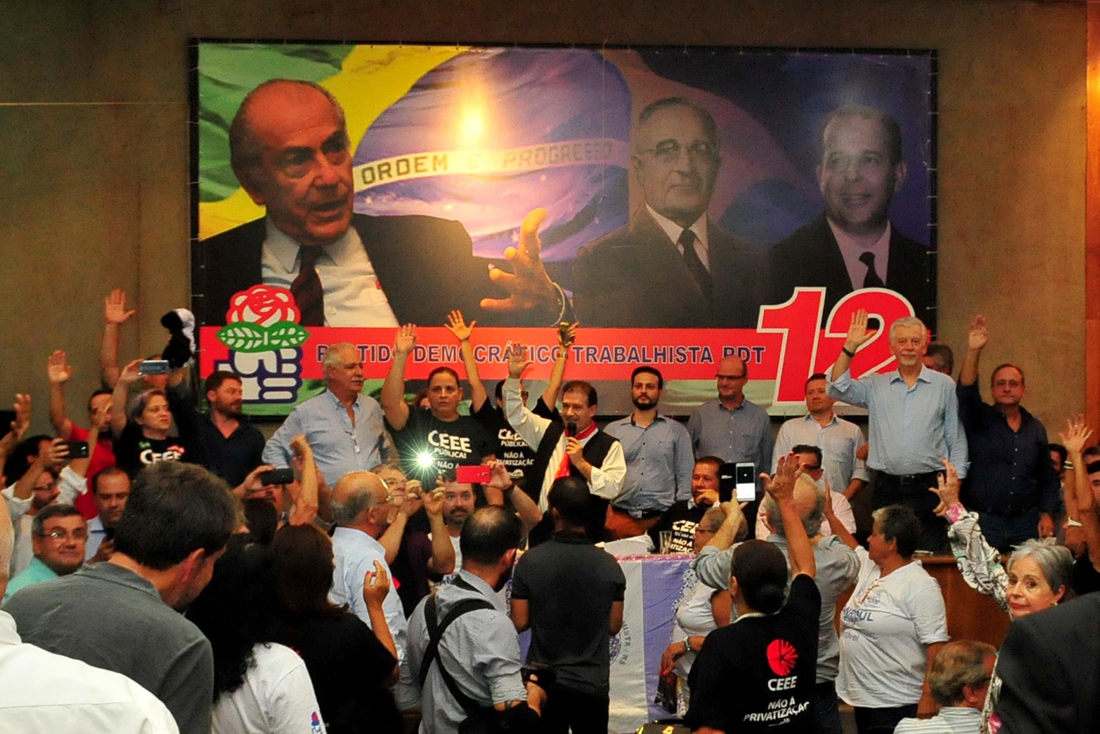 PDT aprovou sa&iacute;da do governo Sartori
