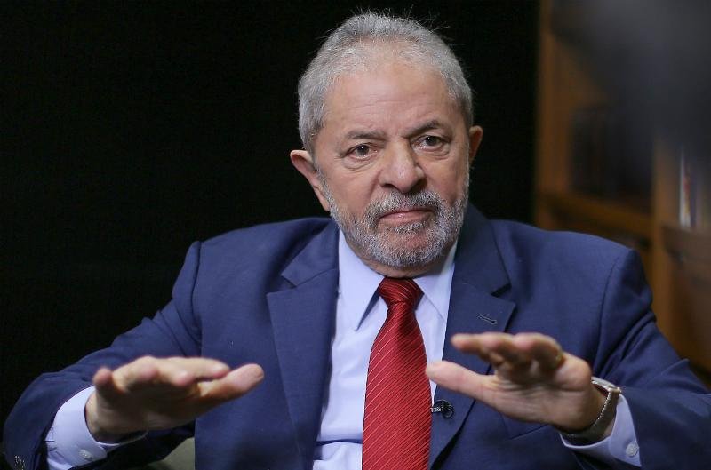 Ex-presidente diz que informa&ccedil;&otilde;es reveladas propositalmente e de forma irrespons&aacute;vel "cansaram o Brasil"