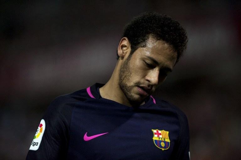 Neymar &eacute; suspenso e desfalca Barcelona durante tr&ecirc;s jogos 