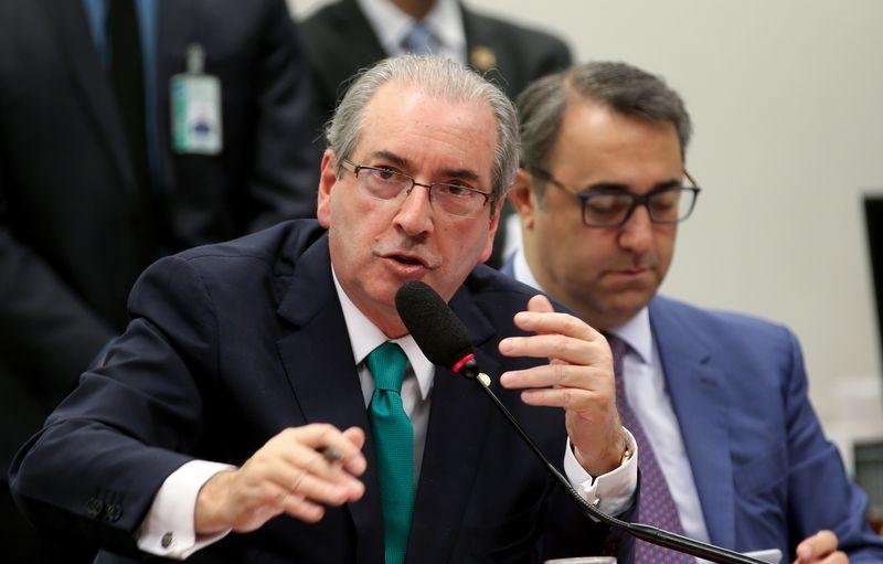 Cunha &eacute; acusado de ter tentado contratar empresa para conter Lava Jato