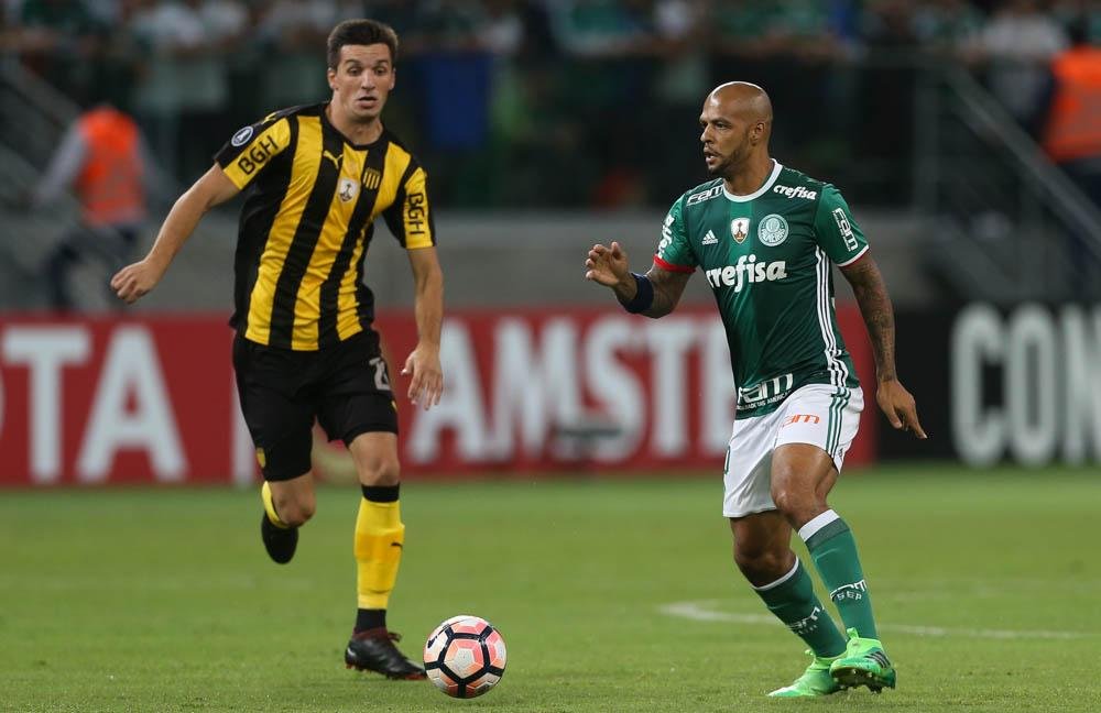 Felipe Melo afirma que foi chamado de macaco por uruguaio	