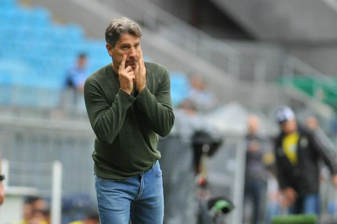 Renato Portaluppi lamentou a desaten&ccedil;&atilde;o no gol do Novo Hamburgo