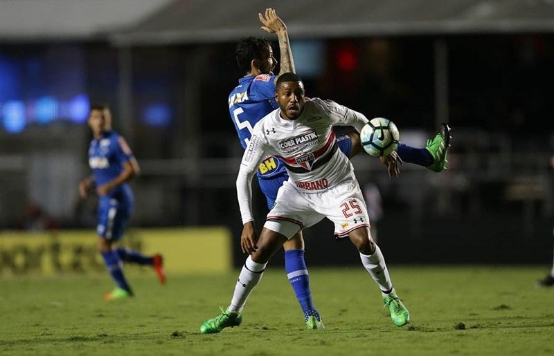 Cruzeiro e S&atilde;o Paulo se enfrentam no Mineir&atilde;o