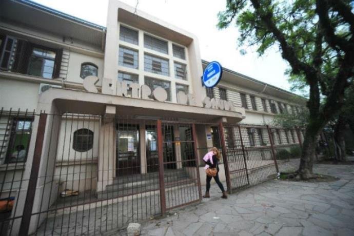 Paralisa&ccedil;&atilde;o cancela vacina&ccedil;&atilde;o na unidade de sa&uacute;de Modelo 