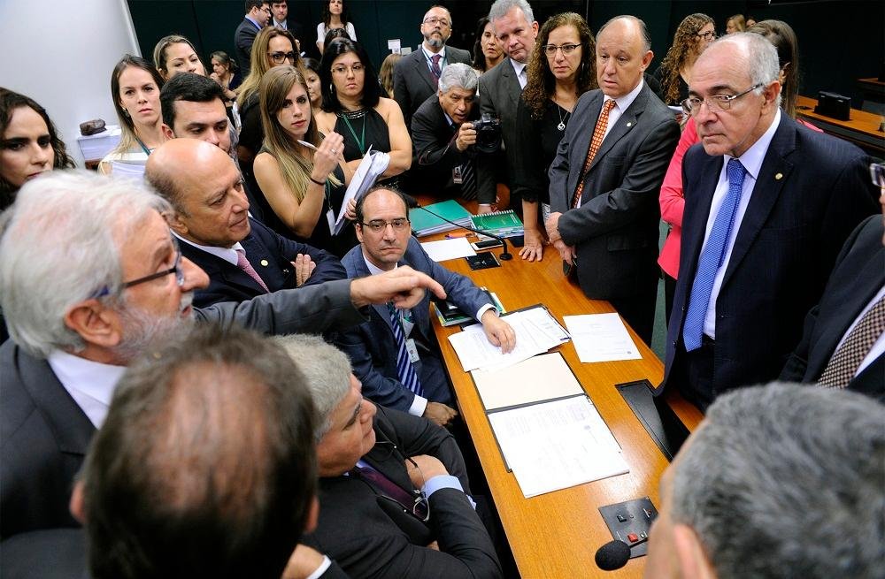 Comiss&atilde;o suspende leitura de parecer sobre Reforma da Previd&ecirc;ncia 