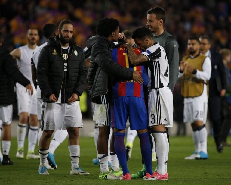 Barcelona Neymar est&aacute; fora; Juve de Daniel Alves avan&ccedil;a para a semifinal
