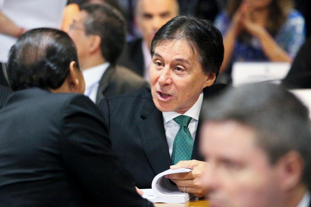 Eun&iacute;cio Oliveira quer dar celeridade ao projeto