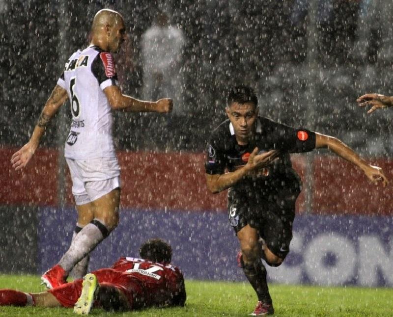 Atl&eacute;tico-MG perde para Libertad e se complica no grupo 6 da Libertadores