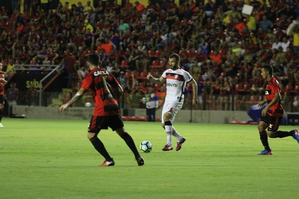 Sport poupa titulares, mas bate Joinville nos p&ecirc;naltis e avan&ccedil;a na Copa do Brasil