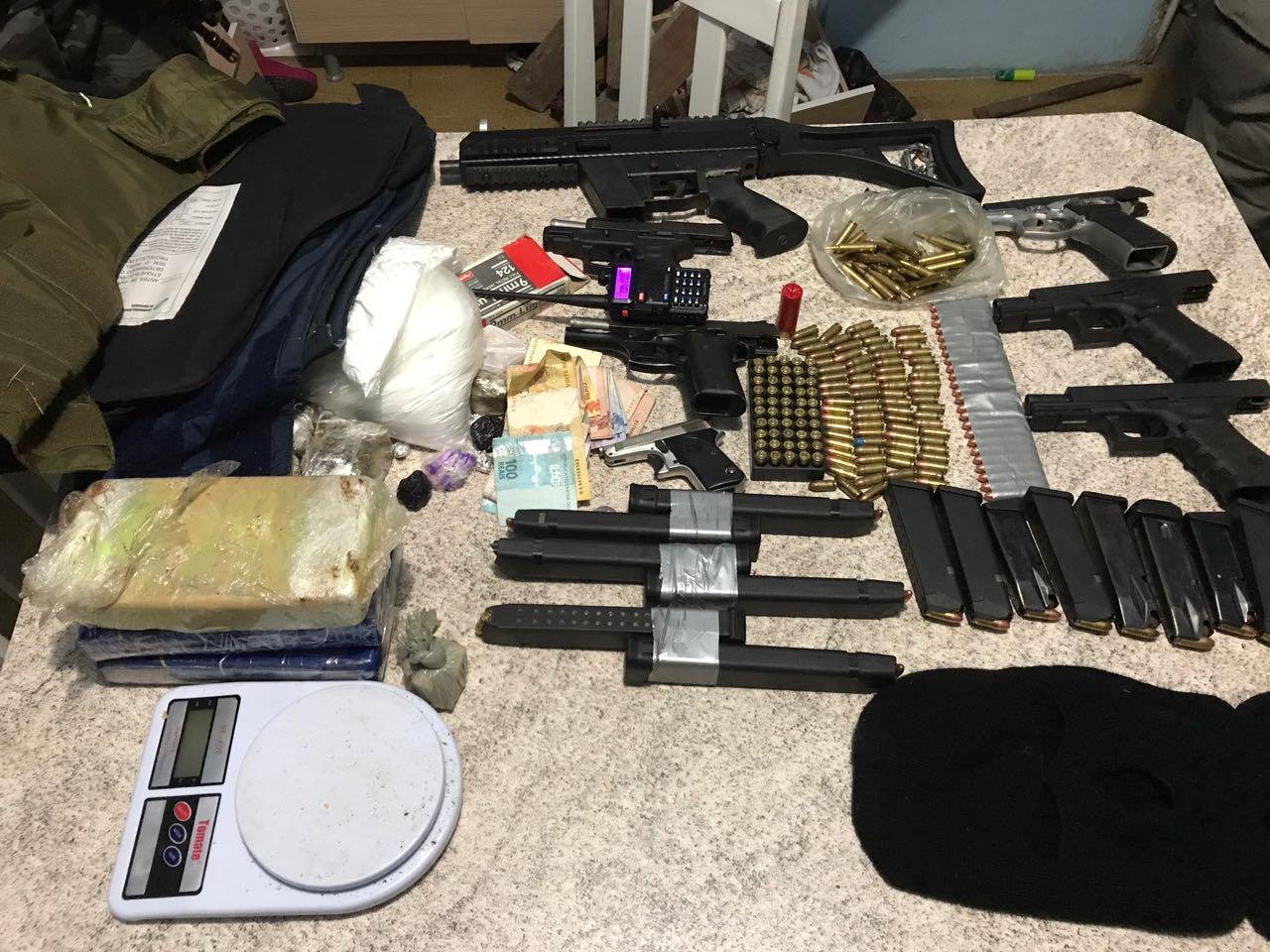 Submetralhadora foi apreendida em Canoas