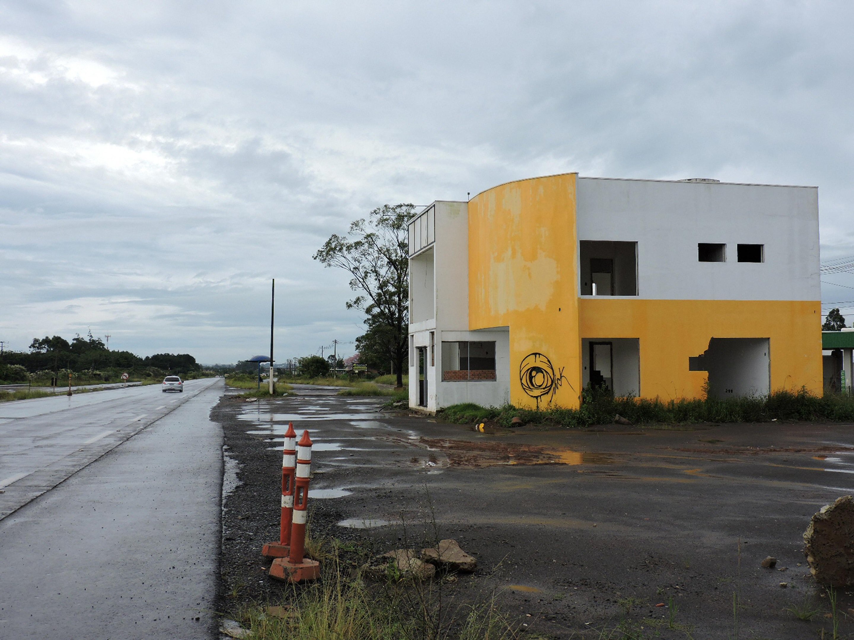 Estrutura foi fechada h&aacute; cinco meses para duplica&ccedil;&atilde;o de rodovia