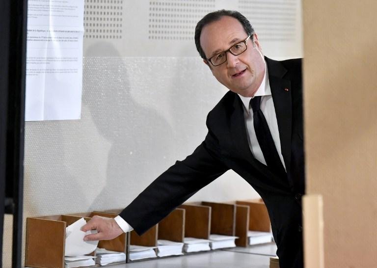 Atual presidente franc&ecirc;s votou durante a manh&atilde; em Tulle
