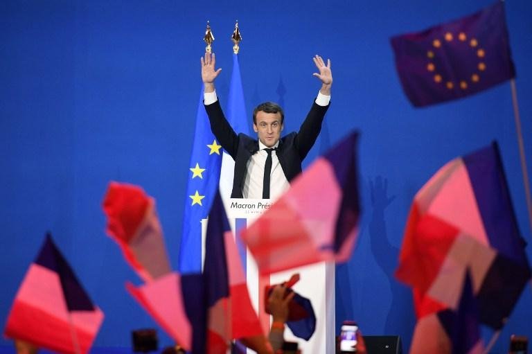 Paris e Bolsas europeias abrem em alta ap&oacute;s 1&ordm; turno na Fran&ccedil;a