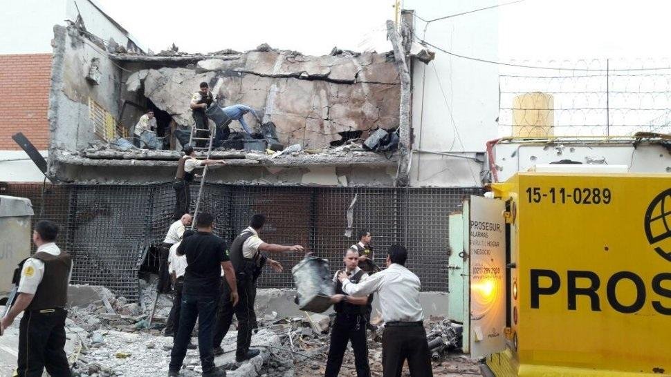 Suspeita &eacute; de que o crime tenha sido praticado por grupos ligados a organiza&ccedil;&otilde;es criminosas brasileiras