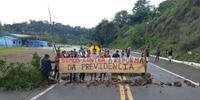 Índios bloquearam pista da BR 386 para protestar contra a reforma da previdência