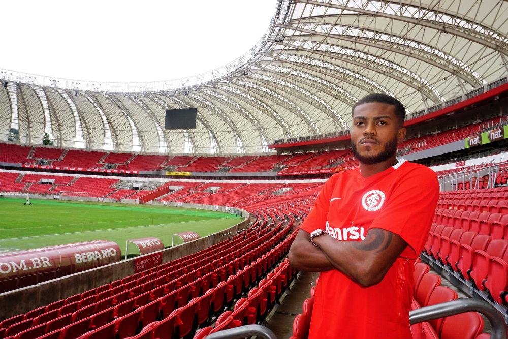  	Cirino garantiu estar motivado para disputar vaga no ataque do Inter