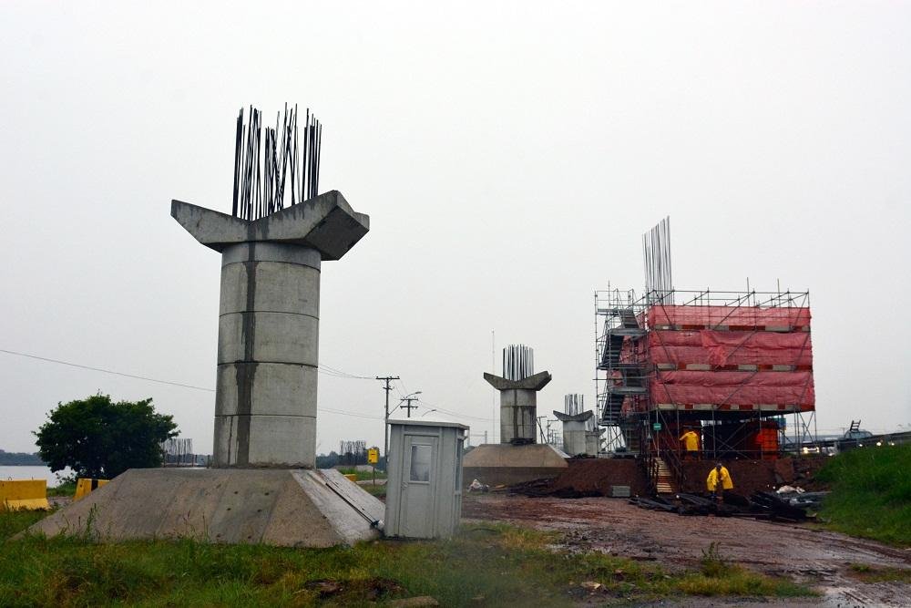 Obras da nova ponte do Gua&iacute;ba podem ser paralisadas por falta de recursos financeiros