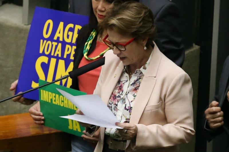 L&iacute;der da bancada do PSB na C&acirc;mara, a deputada Tereza Cristina (MS), decidiu alterar a orienta&ccedil;&atilde;o dada anteriormente e liberou os deputados para votarem como quiserem 