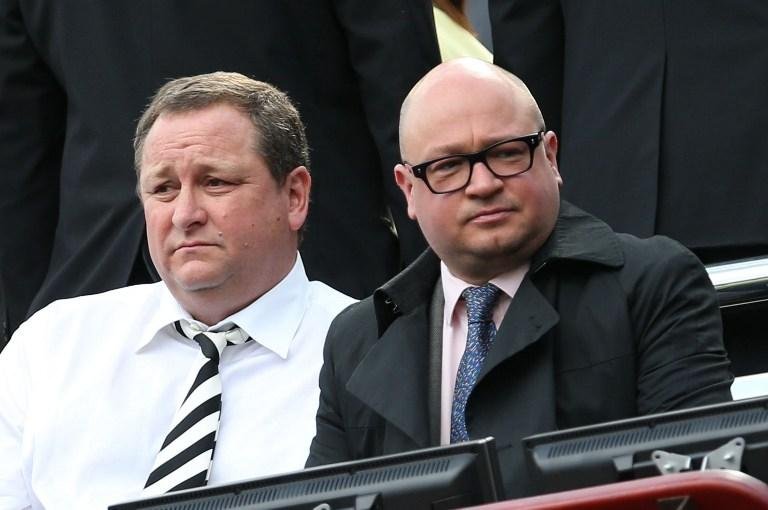 Presidente do clube Newcastle (&agrave; direita da foto) foi detido