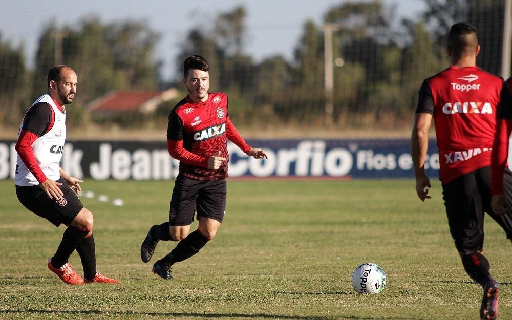 Brasil de Pelotas tenta vaga na Primeira Liga contra Fluminense