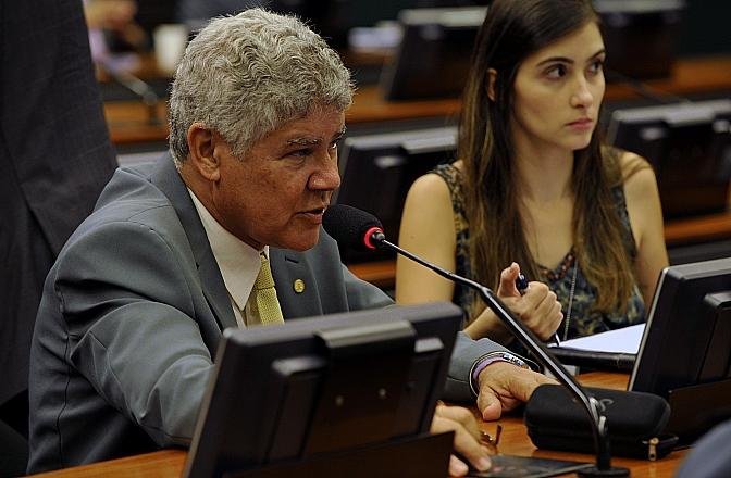 PSOL &eacute; um dos partidos que pode ser afetado caso a PEC 282/2016 seja aprovada