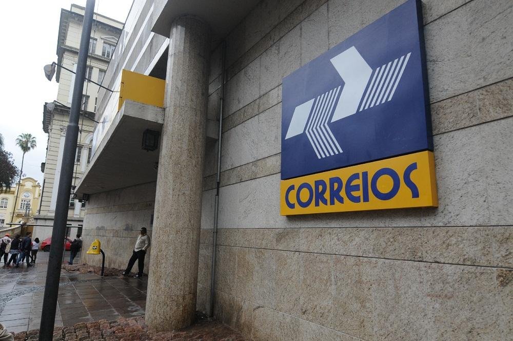 Trabalhadores dos Correios entram em greve por tempo indeterminado