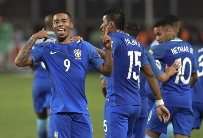 Copa Am&eacute;rica no Brasil ter&aacute; 16 sele&ccedil;&otilde;es e a possibilidade de convidados europeus