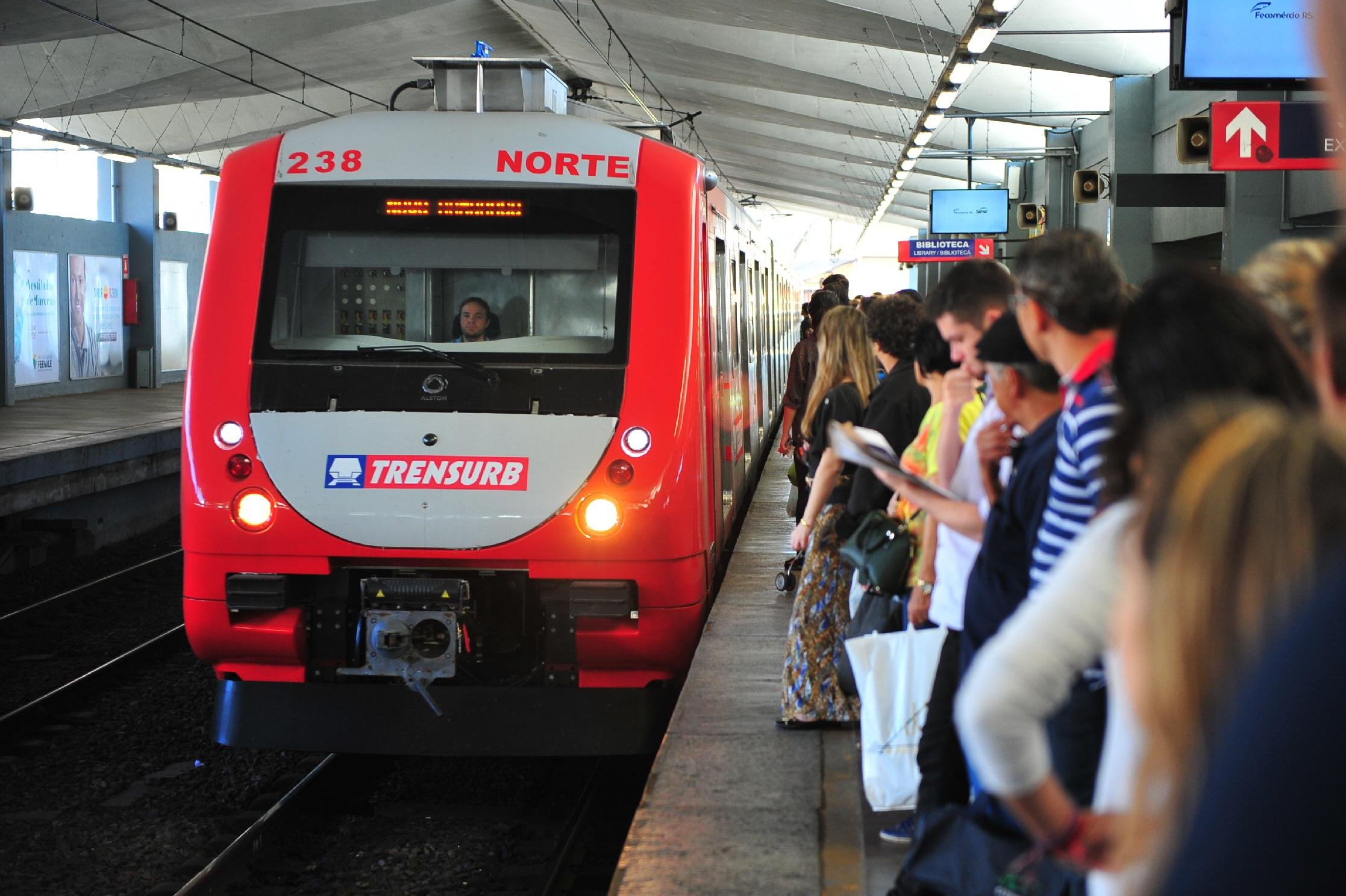 Trensurb ir&aacute; deixar de operar na noite desta quinta-feira