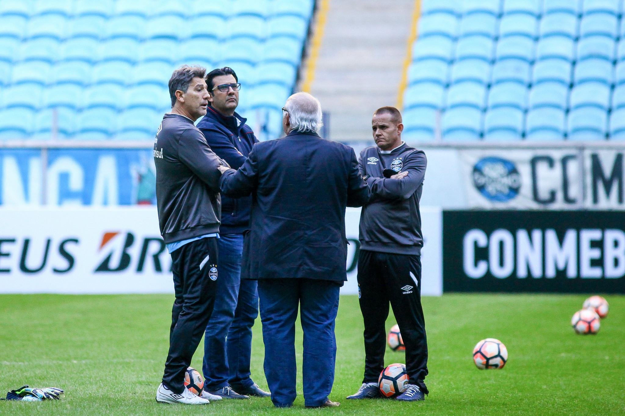 Romildo disse que Gr&ecirc;mio n&atilde;o pode vacilar na Arena