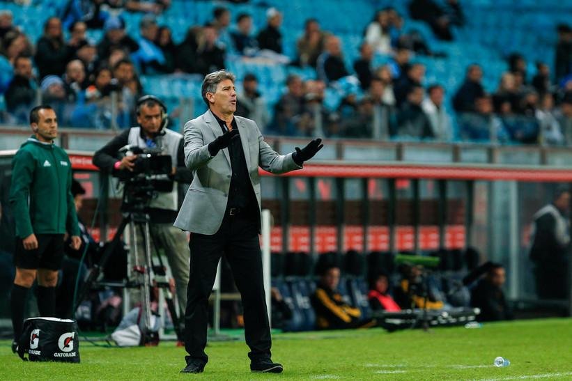 T&eacute;cnico elogiou atua&ccedil;&atilde;o de Barrios para se afirmar no grupo principal