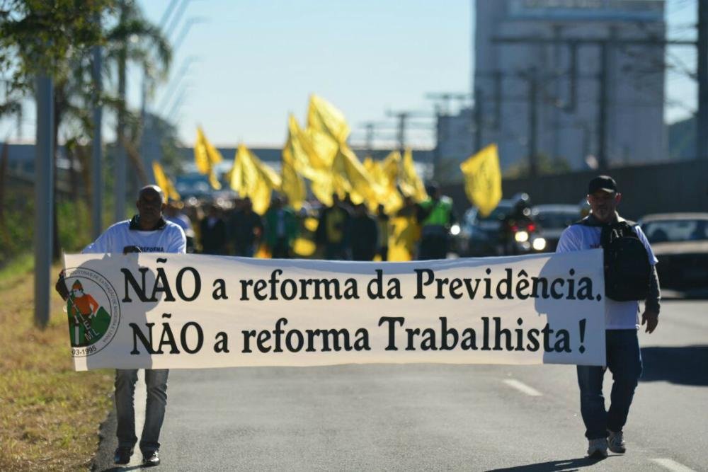 Protestos ocorrem em diversas cidades contra as reformas trabalhista e da Previd&ecirc;ncia