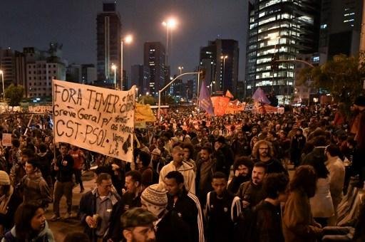 Motivos das deten&ccedil;&otilde;es inclu&iacute;ram inc&ecirc;ndio, incita&ccedil;&atilde;o ao crime, associa&ccedil;&atilde;o criminosa e atentado contra a seguran&ccedil;a