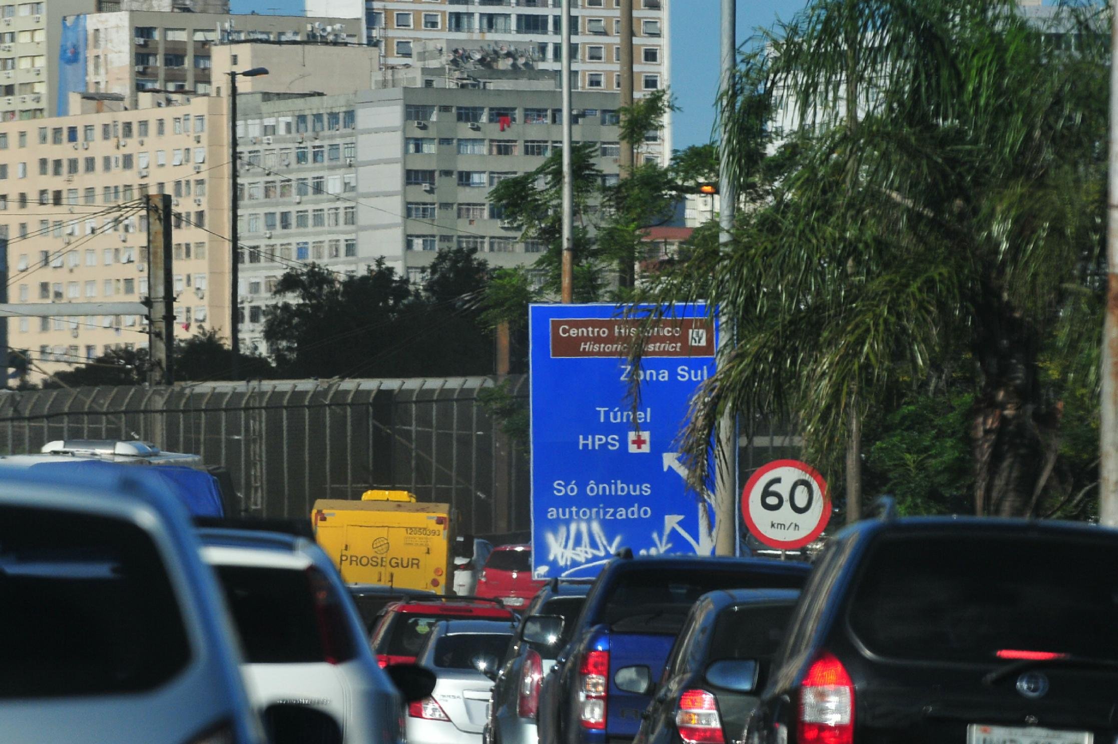 Ve&iacute;culos com placas terminadas em zero poder&atilde;o quitar imposto na ter&ccedil;a-feira