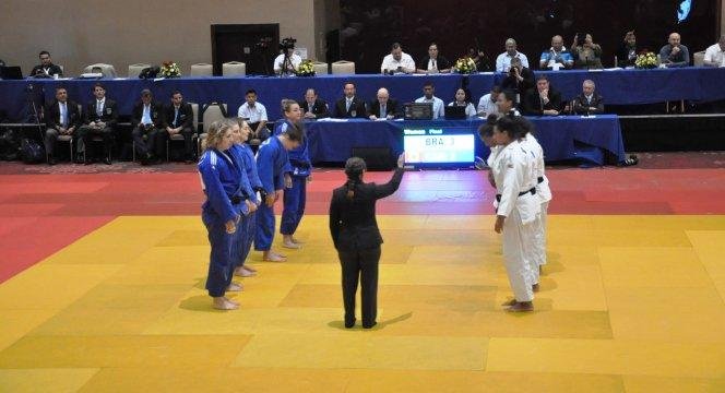 Sele&ccedil;&atilde;o feminina de jud&ocirc; &eacute; campe&atilde; por equipes no Pan e garante vaga no Mundial