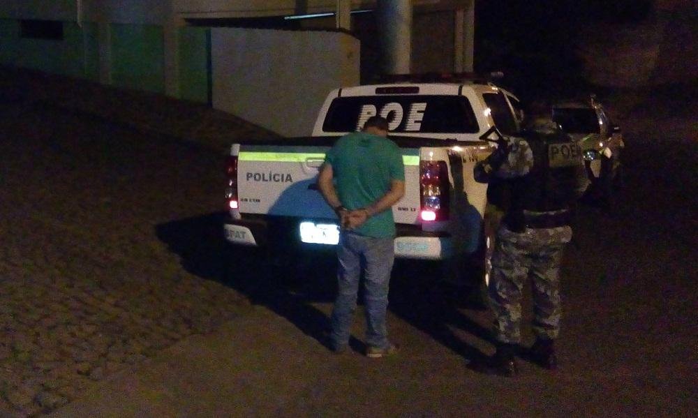 Criminosos s&atilde;o presos ap&oacute;s tentarem atacar ag&ecirc;ncia banc&aacute;ria na Serra