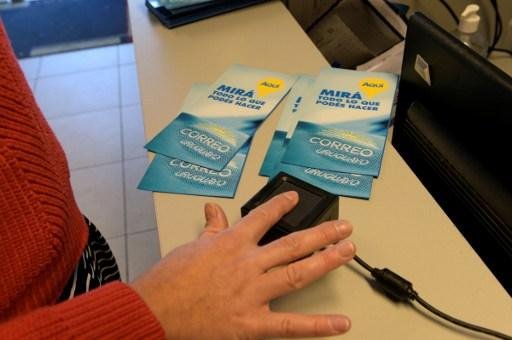 Uruguaios come&ccedil;aram nesta ter&ccedil;a-feira o cadastramento para comprar maconha em farm&aacute;cias