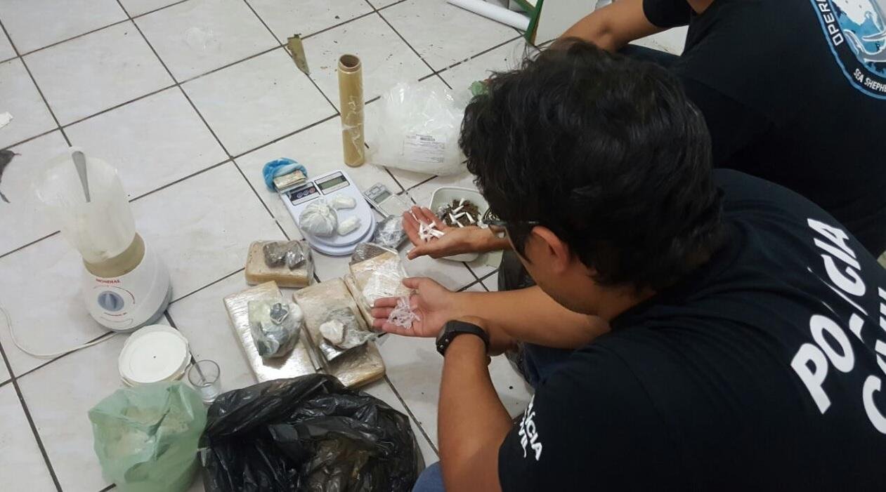 Duas pessoas foram presas durante a a&ccedil;&atilde;o no bairro Campina